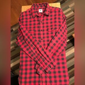J. Crew flannel men’s size L great condition. No rips holes tears or stains!